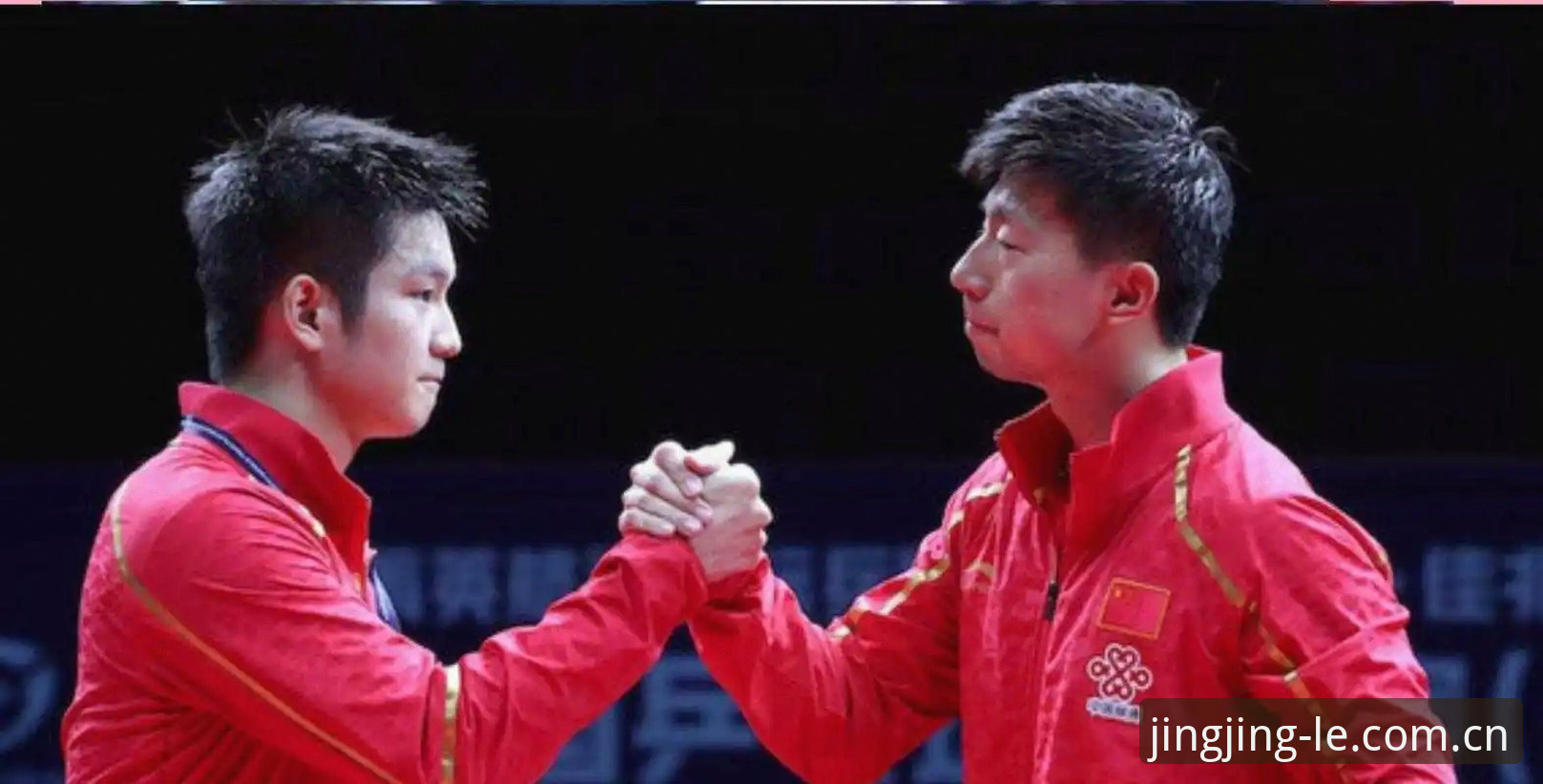 欧联杯决赛3-0完胜 vs 埃梅里5冠封神：维拉终结30年冠军荒，乐竟用户如何用APP捕捉经典瞬间？